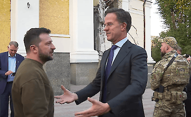 Zelensky and Rutte visit missile-damaged church in Odessa