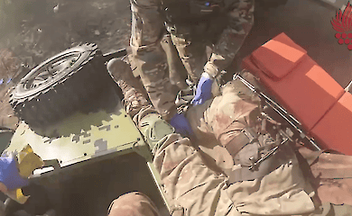 Interior Ministry publishes footage of the evacuation of a wounded AFU soldier