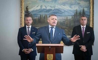 Slovak Prime Minister Robert Fitzo will not support military aid to Ukraine 