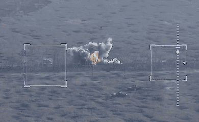 A tank destroyed a column of Russian armoured vehicles