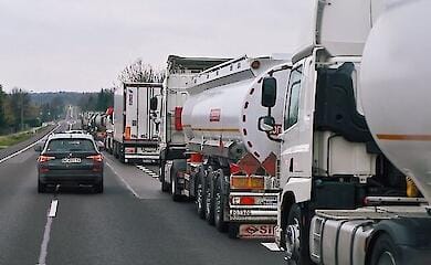 Polish government reacts to hauliers' strike at Ukrainian border