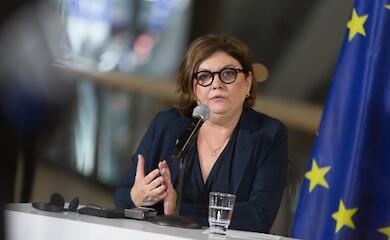 European commissioner warns Poland against blocking the border