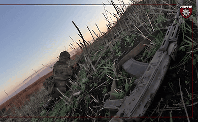 - Tell my Iryna that I love her... - You will do it yourself!" - AFU  fighters evacuate a wounded comrade under heavy fire