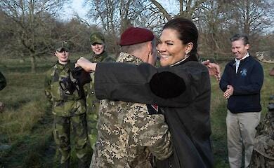Crown Princess Victoria of Sweden visits AFU soldiers