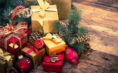 Ukrainians will make fewer gifts for holidays this year - survey