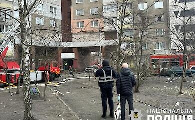 Russian missiles damaged an apartment block in Kyiv