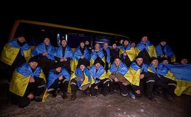 100 prisoners of war returned to Ukraine, most of them Mariupol defenders