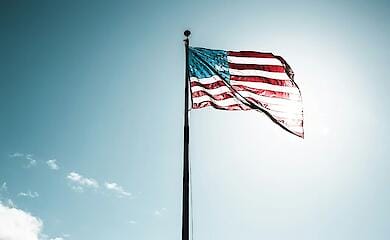 US considers sending additional military advisers to Kiev