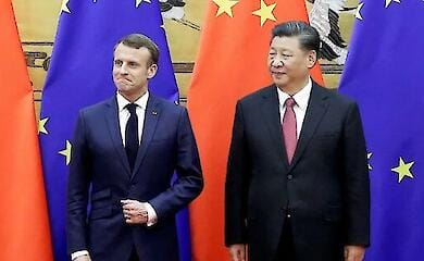 Xi Jinping and Emmanuel Macron in Paris