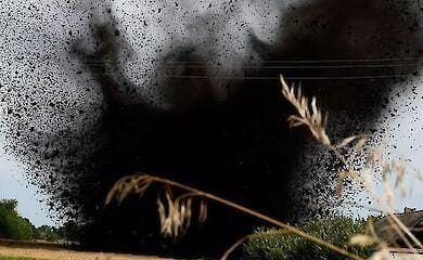 A video of the destruction of a KAB-500 aerial bomb in Zaporizhzhya was shown by sappers