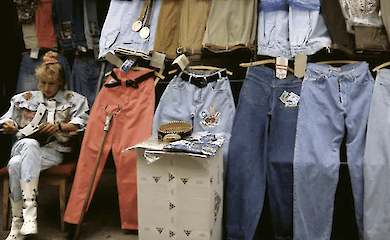 What trends of the 90s are back in fashion in 2024