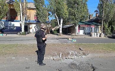 Russians hit the market in Konstantinovka on Saturday morning