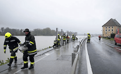 Hungarian capital faces 'biggest flood of the decade'