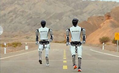 Star1 humanoid robots compete in a race across the Gobi Desert