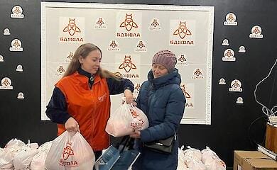 In one region, pensioners and IDPs can receive free food packages