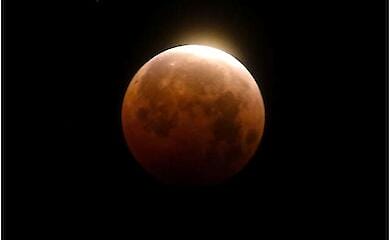 The moon will turn red: watch the total lunar eclipse in March