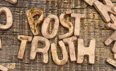 The Balkans without journalism: the closure of Al Jazeera and the advent of the post-truth era