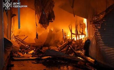 Night alert in Ukraine: Russians shell historic centre of Odessa, fire started at Privoz