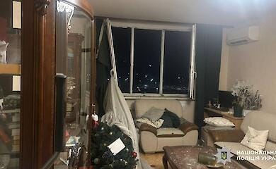 Windows smashed and eight injured: police showed the aftermath of the Russian strike on Kiev