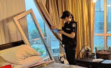 Windows smashed and eight injured: police showed the aftermath of the Russian strike on Kiev