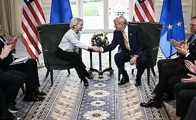 The US is dictating terms, while the EU is trying to minimise losses and save key industries. Detali of the EU-US trade deal