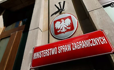 Poland urged its citizens to leave the territory of Belarus as soon as possible 