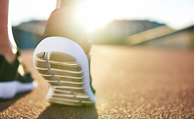 "Super trainers" speed up runners - but may increase injury risk, scientists warn