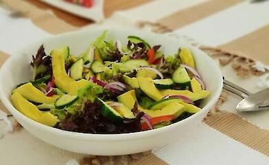 Scientists: plant foods are no safer than animal foods - it's a common misconception