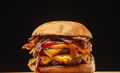 Bacon and fast food flavour during pregnancy is linked to risk of obesity in offspring (tested in mice)