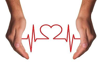 Physical activity and blood pressure control reduce mortality in cancer patients