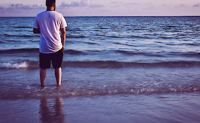 Why people are ashamed to admit that their holidays were bad - sociologists' explanation