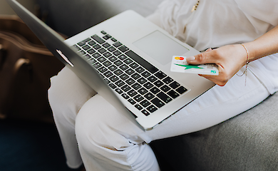 Why scammers are taking communication away from Tinder to Telegram and WhatsApp - and what the risks are