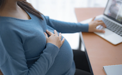 Paid leave for the father, but simplified dismissal for the mother. What the new Labor Code offers