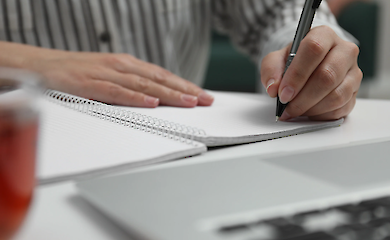 Why 90 per cent of people choose to be right-handed: scientists' new theory